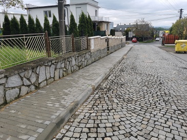 Technické služby dokončily chodník "Ve Dvoře"