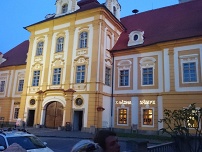 klášter v Borovanech