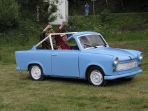Třetí ročník tradičního kácení máje na Přerovci 2002