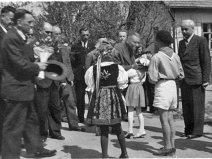 28.4.1946 vítaní Kmotrů z Jičína