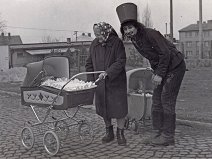 Pochování basy 1983.