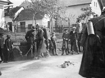 Cvičení rok 1936 před Meixnerem u Bílého anděla.