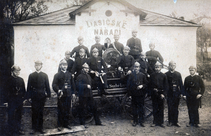 Josef Černín v roce 1887 v hasičském sboru.