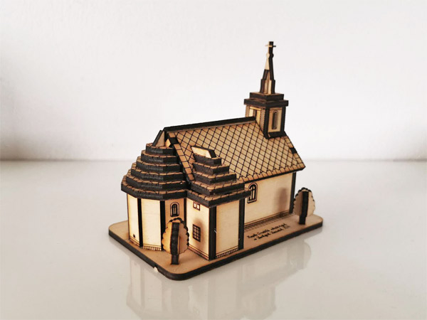 Laserem vyřezávaný model kaple Andělů strážných