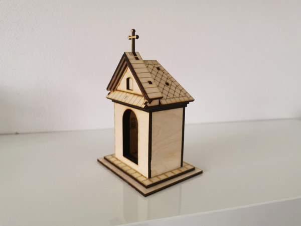 Laserem vyřezávaný model kapličky sv. Jana Nepomuckého